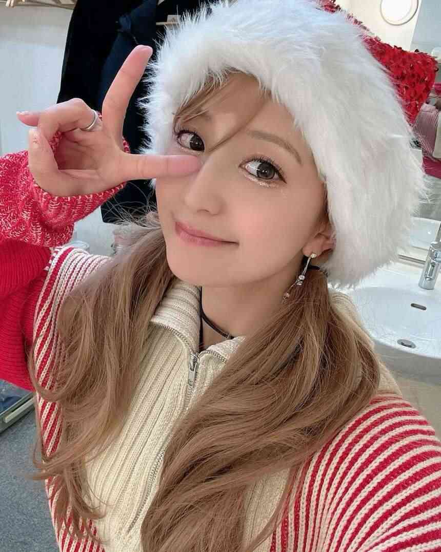 サンタ姿の芸能人が見たい