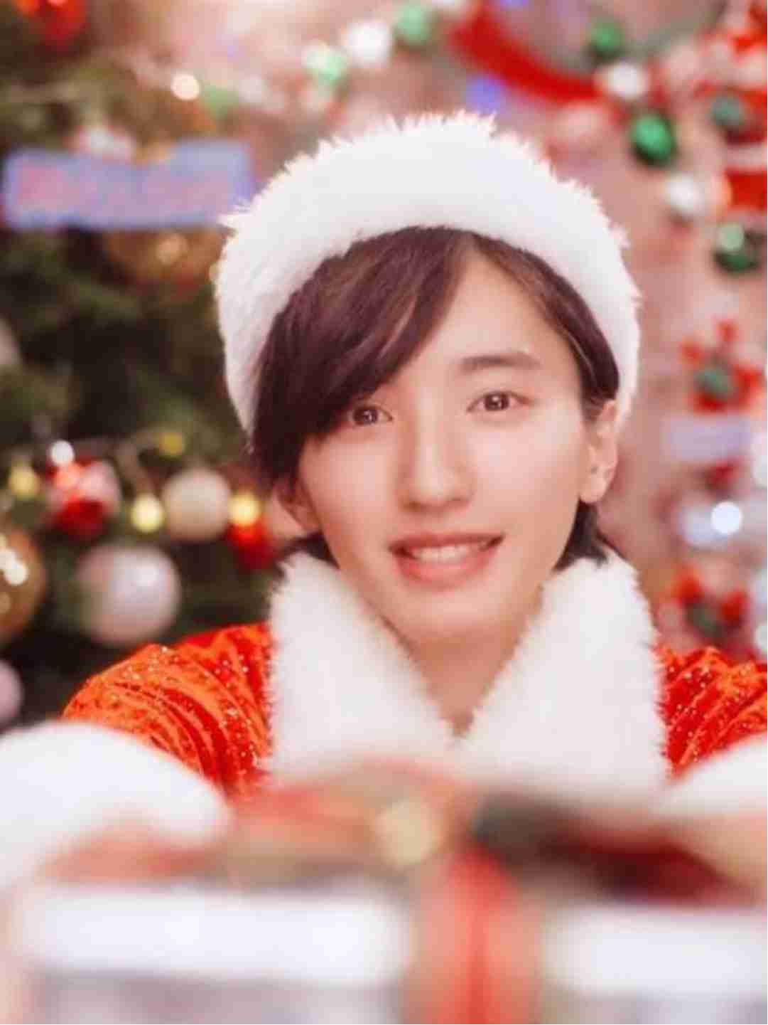 サンタ姿の芸能人が見たい