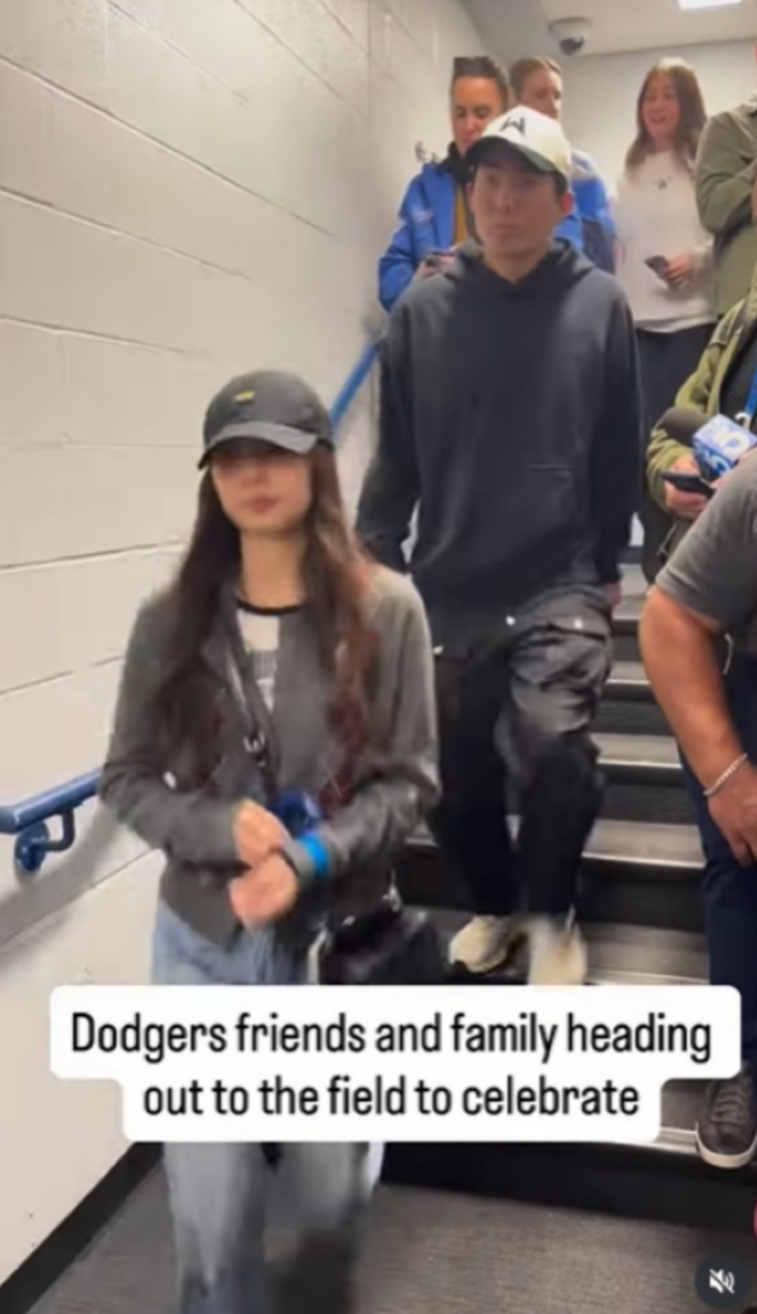 《バズった動画の女性は別人だった》Niki、山本由伸とはすでに“円満破局”　それでも「交際関係を否定しない」理由