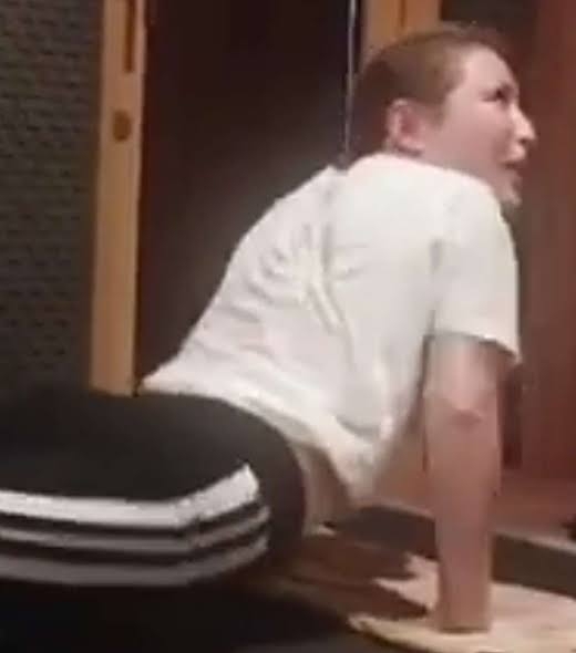 【浜崎あゆみ】アジアツアー・マカオ公演の中止を発表「諸般の事情により中止との報告を受けました」「大変無念に思っております」　先日は上海公演が中止