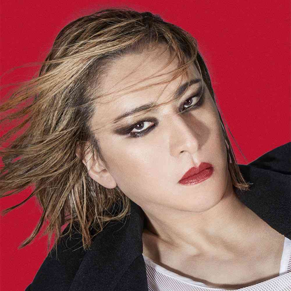 「サングラスなしびっくり」YOSHIKI〝別人級ショット〟に反響！「誰かわからなかった」「かっこいい！！」
