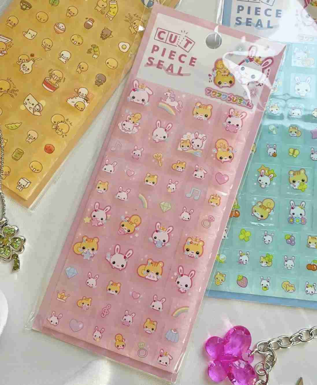 【大流行】ぷっくり“シール”　SNS投稿で「平成レトロ」ブーム広がる　集めるだけでない魅力とは　