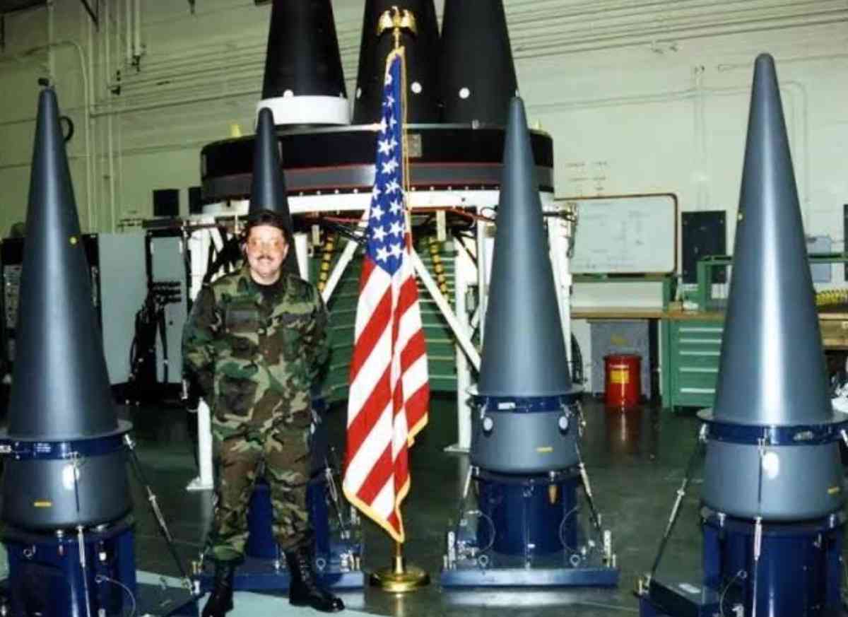 中国海軍機が自衛隊機にレーダー照射 「事実と異なる」中国軍が反論