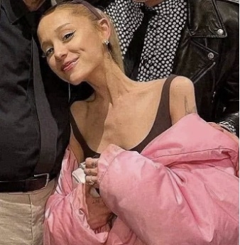 「痩せすぎ」「眉毛が変」。アリアナ・グランデ(32)、自身への批判についてインスタグラムで言及