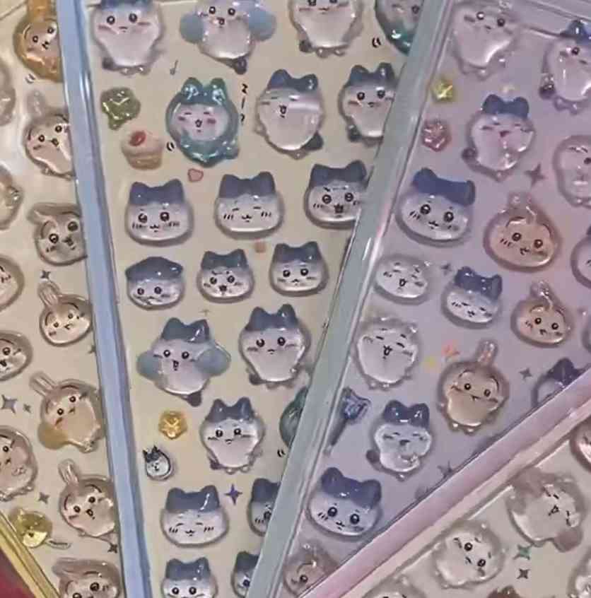 高額転売や模倣品も…ボンボンドロップシール人気はなぜここまで過熱したのか　｢平成女児｣の心を掴んだ〈シール交換〉ブームの実態