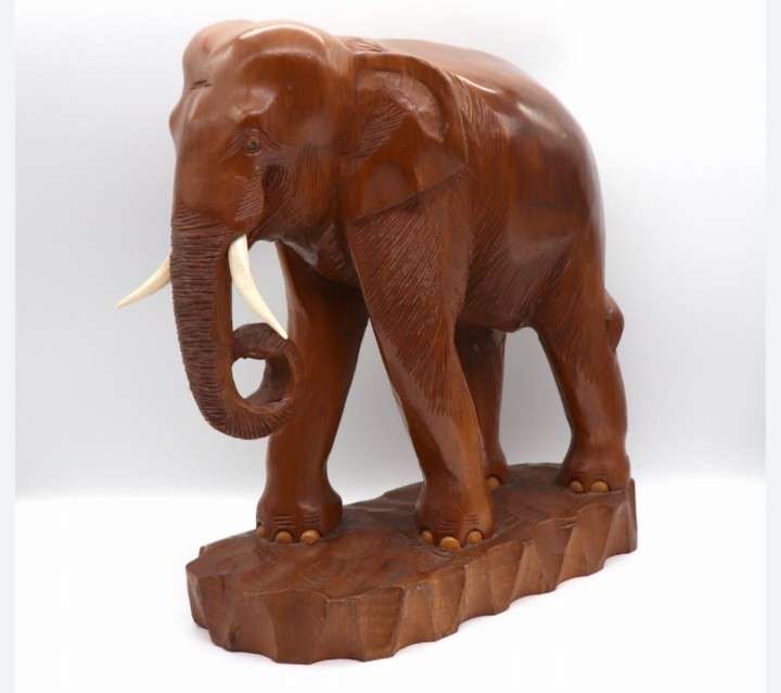 動物をモチーフにした雑貨が見たい