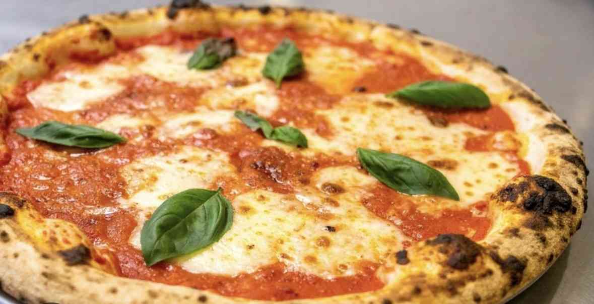 ピザのトッピングを3つ選べるとしたら