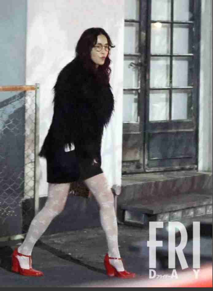 【スクープ！】長谷川京子が新恋人に選んだ相手は…７歳下のエリート起業家と「セレブな密愛」