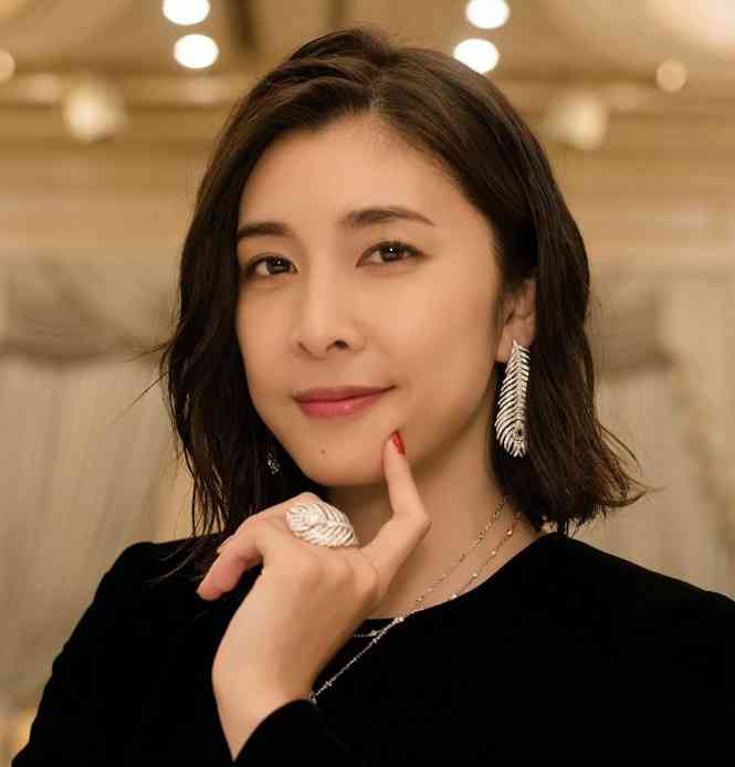 ハイブランドが似合う美女の画像を見て癒されるトピ