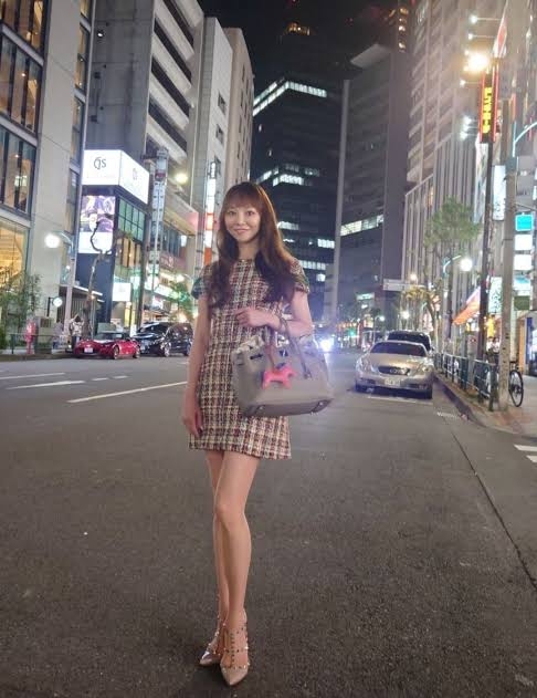 ハイブランドが似合う美女の画像を見て癒されるトピ