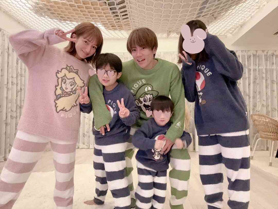 すっぴん部屋着で来客対応しますか?