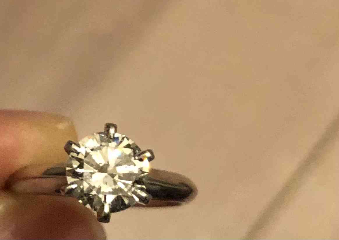 1年で「金」は約1.6倍「銀」は約2.2倍に!年末に活況「買取専門店」に密着 希望金額の8倍も!