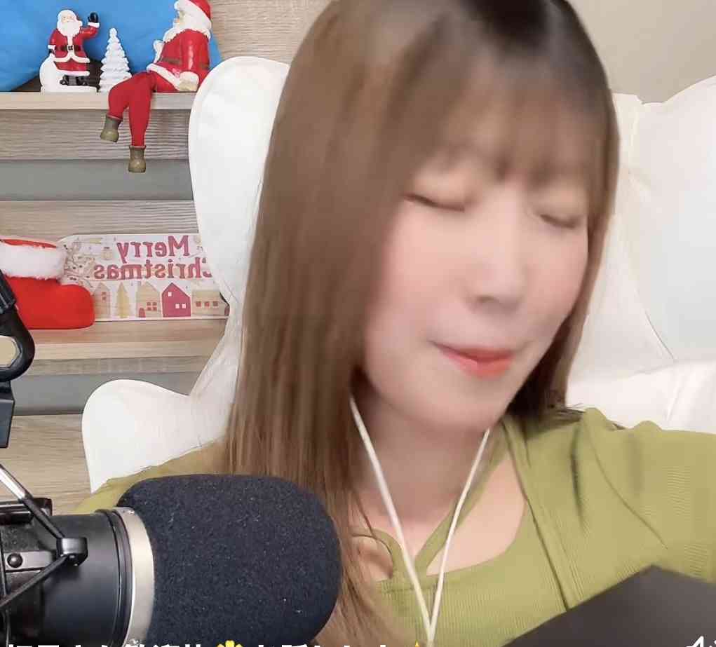 何かに怯えて生きてる人