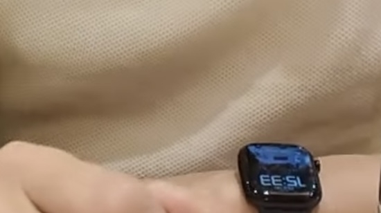 何かに怯えて生きてる人