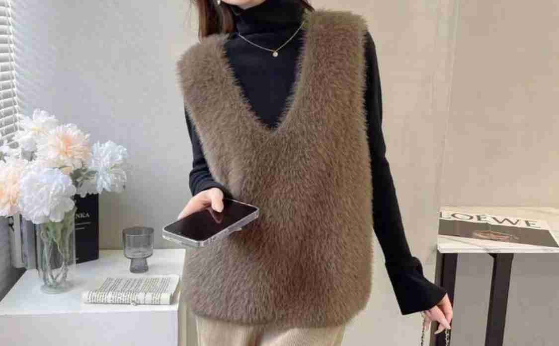 「日本ではこんなのもー着れない」22歳Iカップグラドルのスタイルに騒然「確かに目立ちすぎるね」