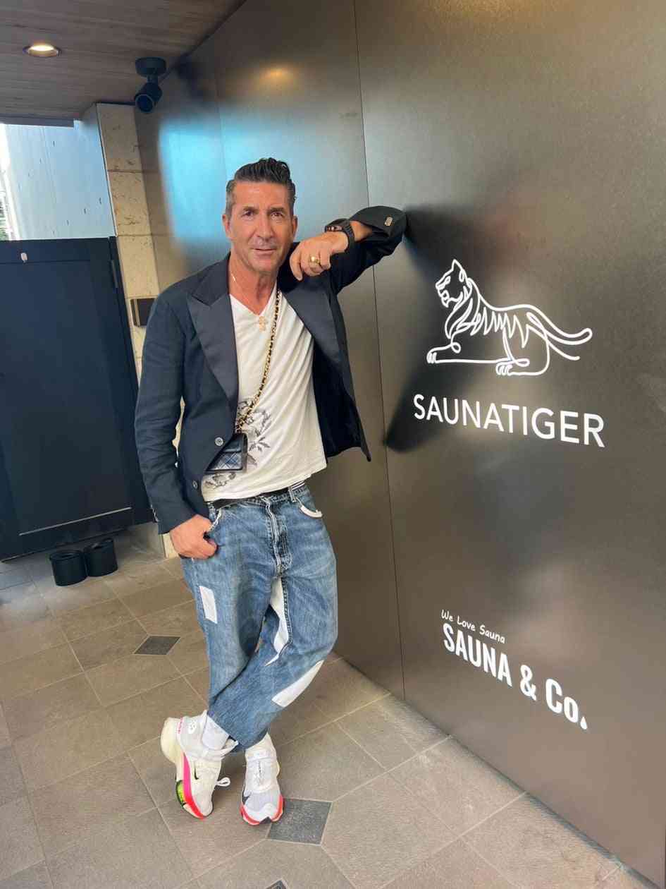 非常ボタン“電源切れ”？“ドアノブ”外れ落下　サウナ火事　亡くなったのは30代夫婦