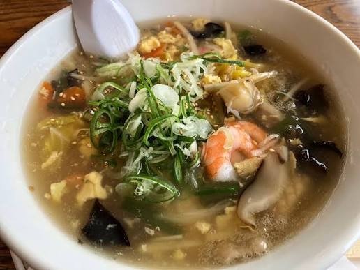 簡単なローカル料理を教えてください