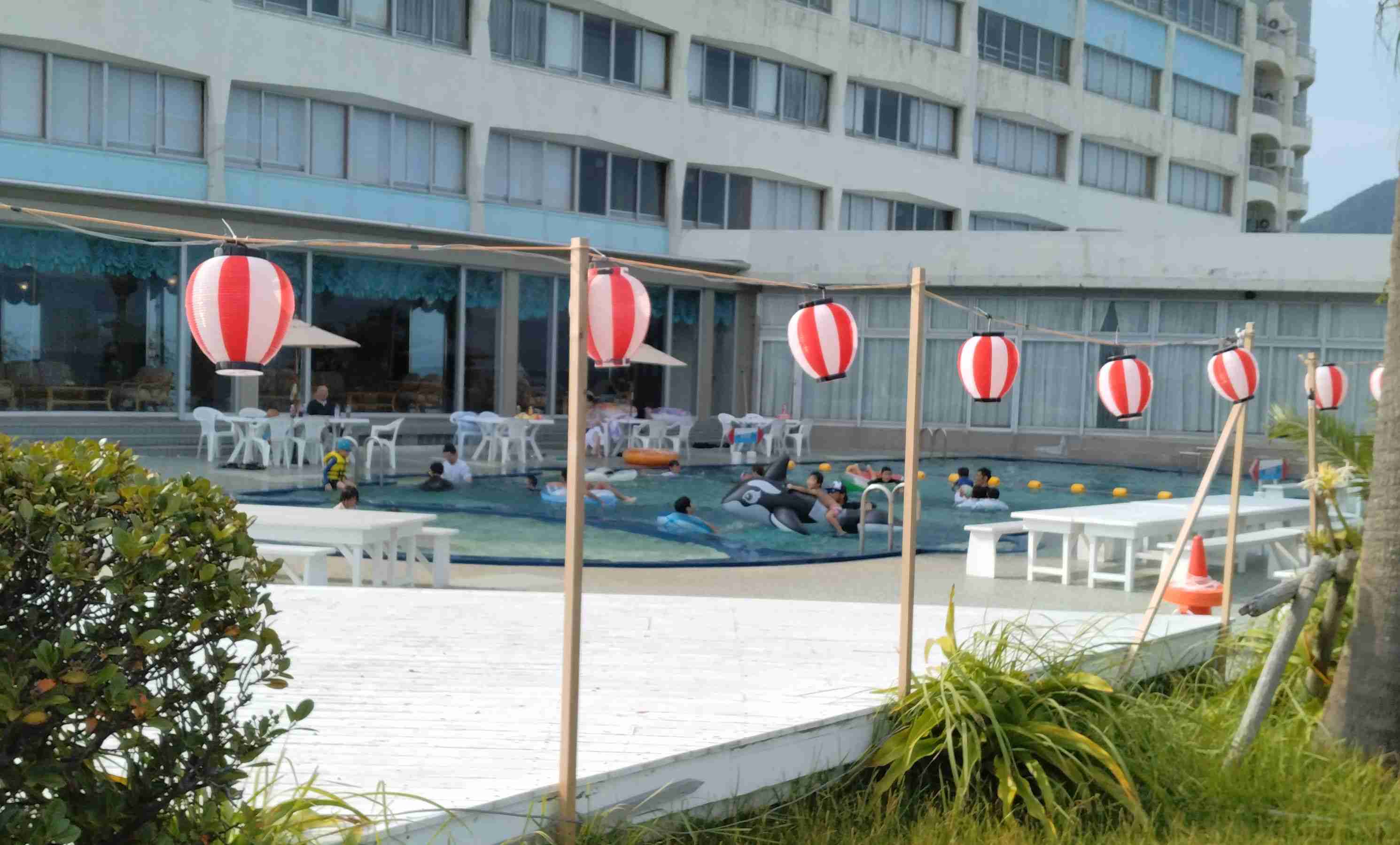 水深2mのホテルプールで大学生溺死、監視員なし　8千万円賠償命令