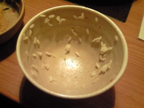【婚活】食事デートで米粒は全部食べますか?