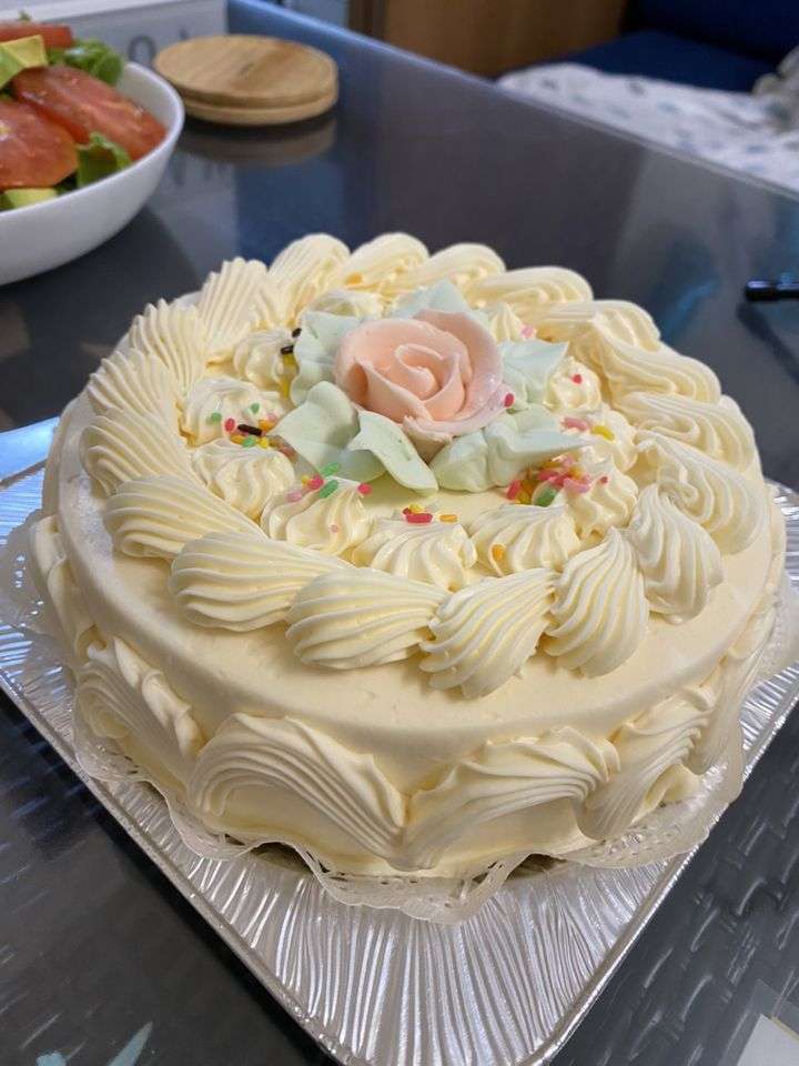 バタークリームのケーキが好きな人