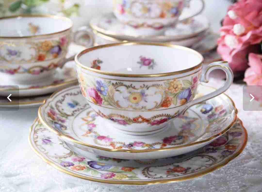 素敵なソーサー&カップのセットが見たい☕