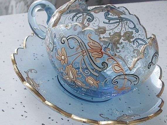 素敵なソーサー&カップのセットが見たい☕