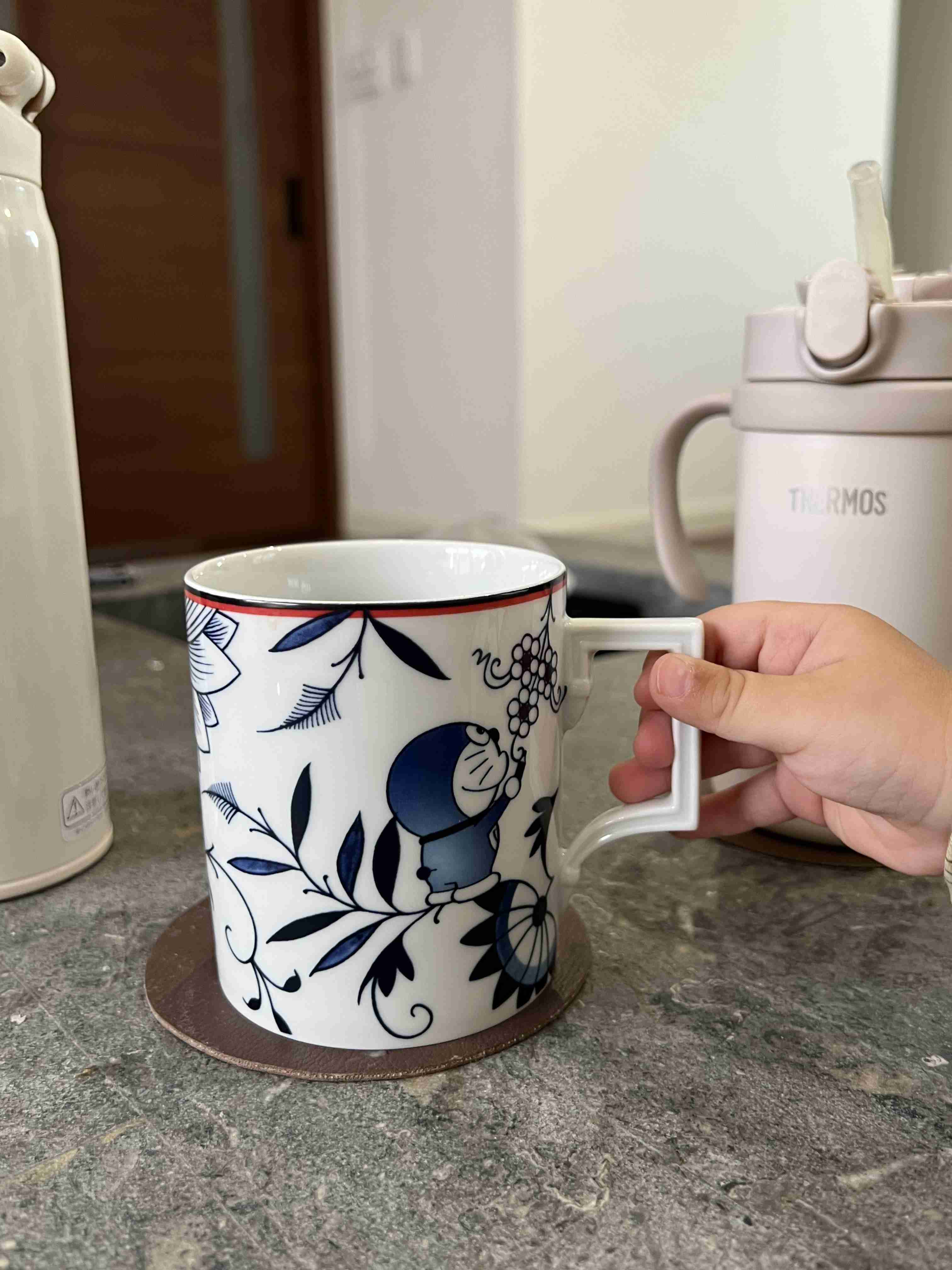 素敵なソーサー&カップのセットが見たい☕