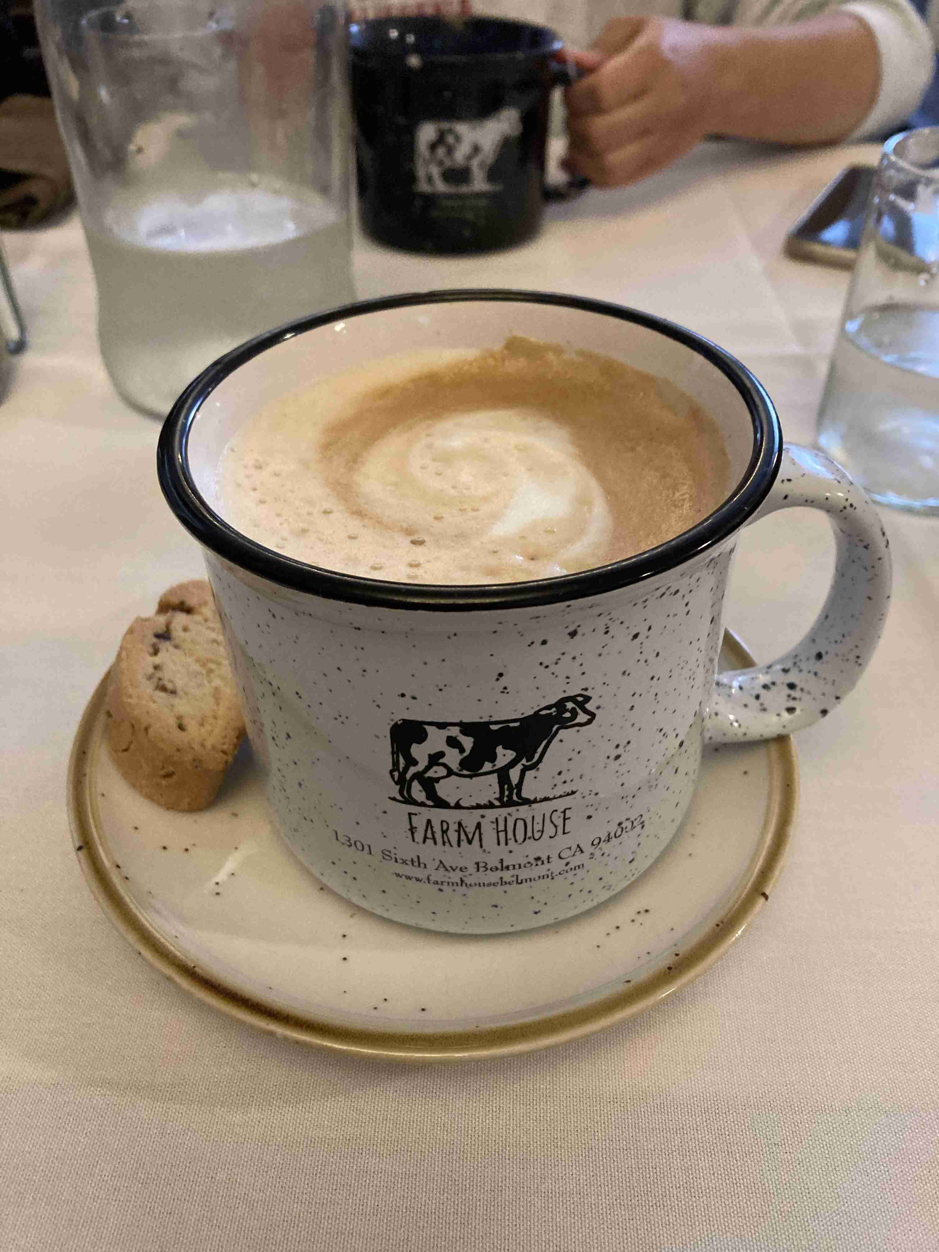 素敵なソーサー&カップのセットが見たい☕