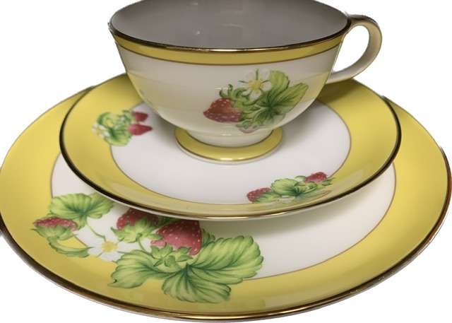 素敵なソーサー&カップのセットが見たい☕