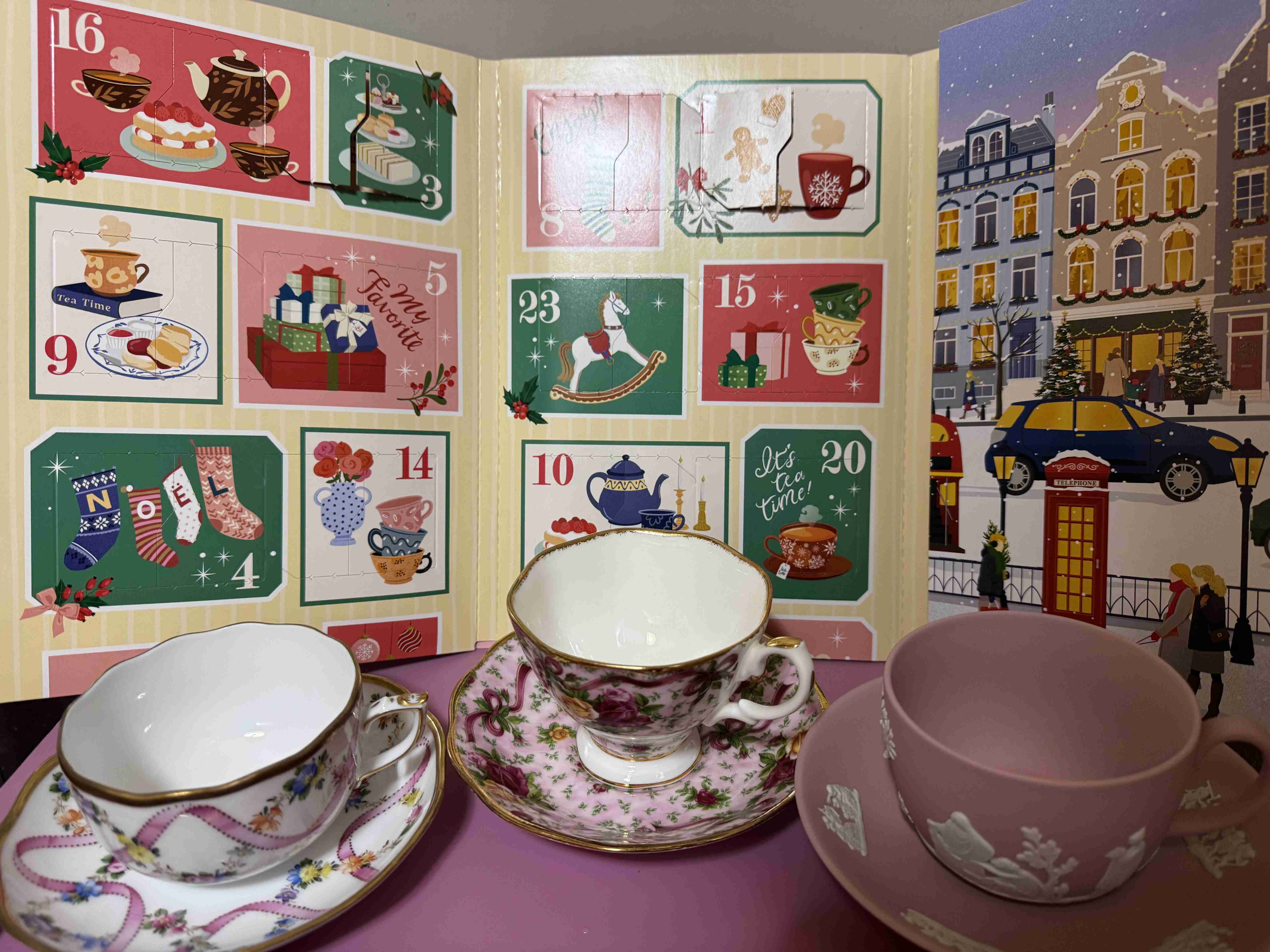 素敵なソーサー&カップのセットが見たい☕