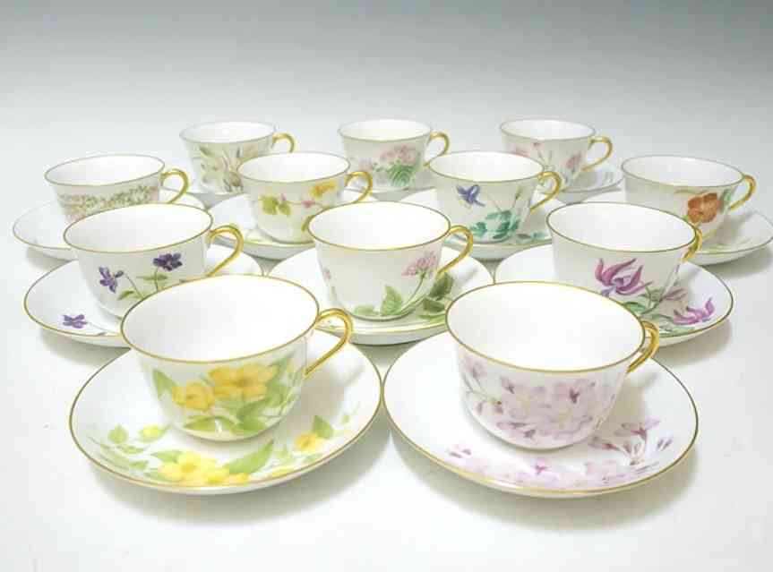 素敵なソーサー&カップのセットが見たい☕