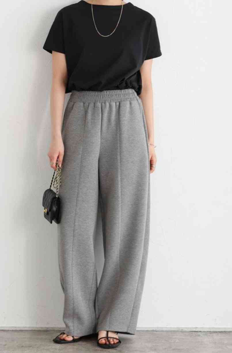 職場でも「スウェットパンツ」なぜ人気?おしゃれに着こなす今風スタイルとは?【THE TIME,】