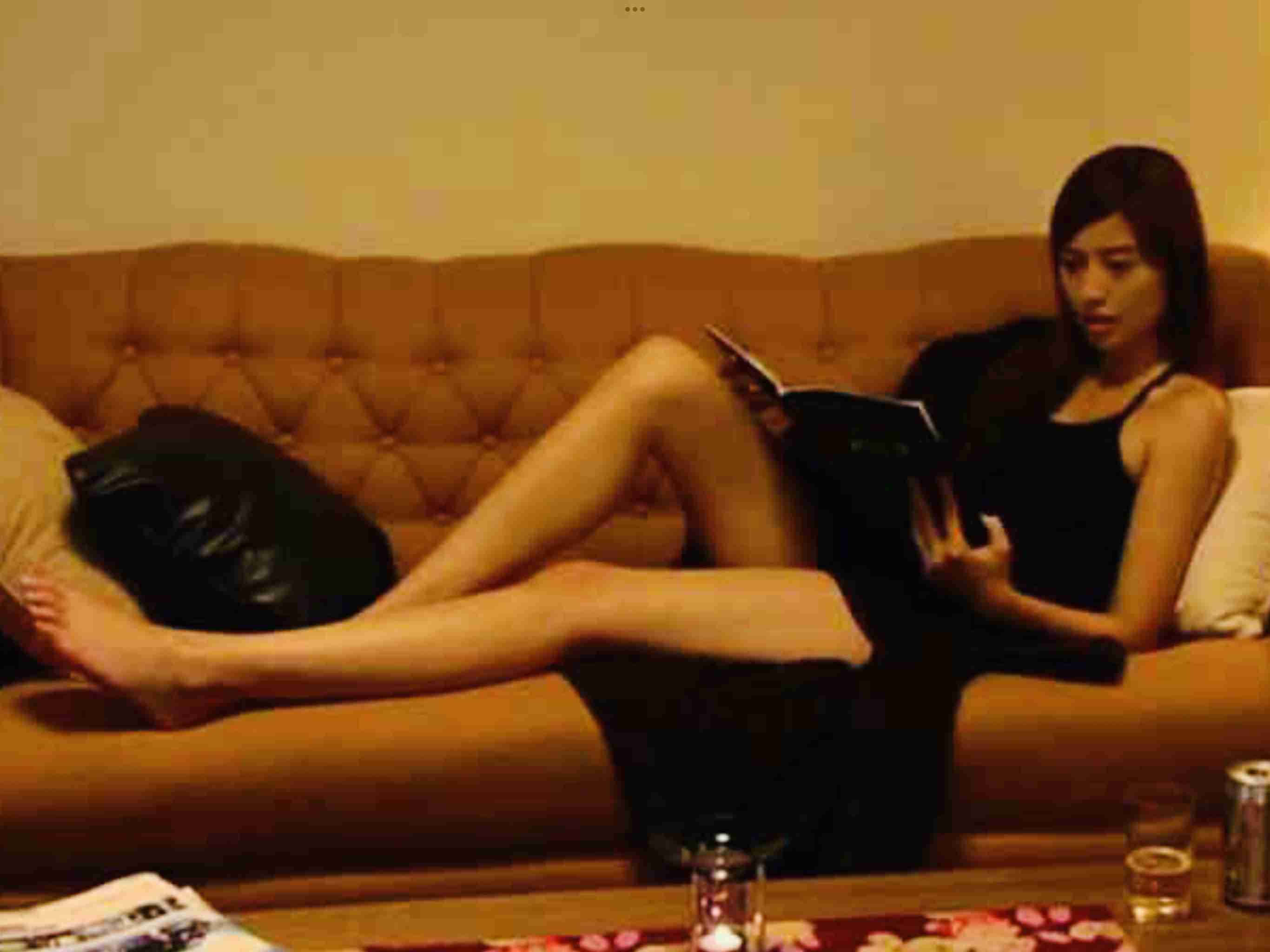 「身体の半分以上が脚」　176cm股下90cmの「無加工」全身ショットに衝撃「この長さはヤバい」