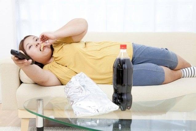 人はなぜストレスが溜まると爆食いするのか