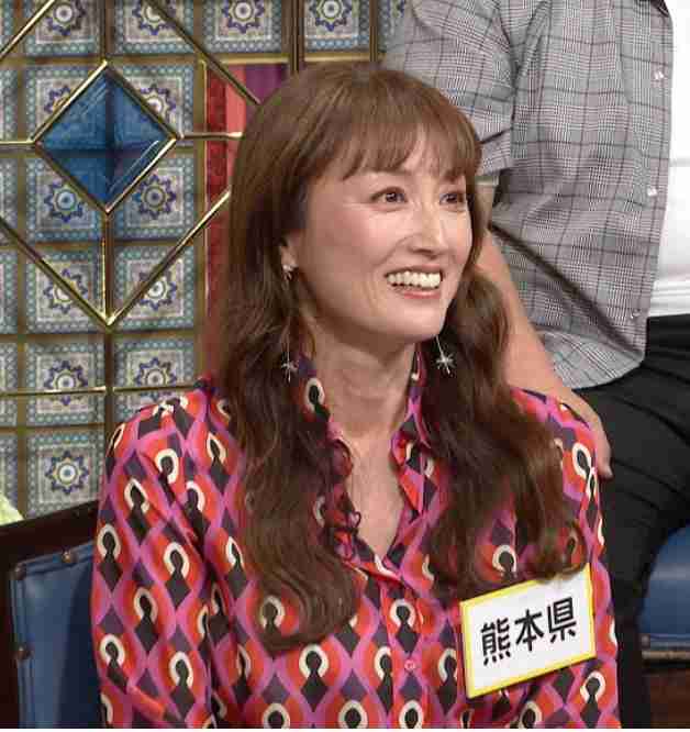 51歳・井上晴美、今も変わらぬ圧巻の水着姿「グラビアクイーンが26年ぶりに帰ってきた!」