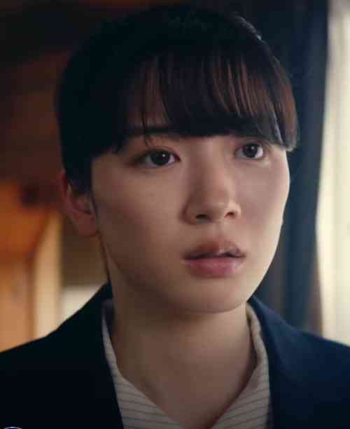 永野芽郁、ボブヘア姿の新たなショットに反響「ずっとビジュ待ってました」「髪短いのも似合いすぎてる」「お顔も演技も好き」