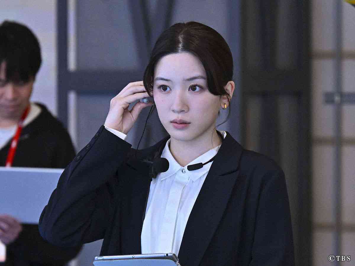 永野芽郁、ボブヘア姿の新たなショットに反響「ずっとビジュ待ってました」「髪短いのも似合いすぎてる」「お顔も演技も好き」