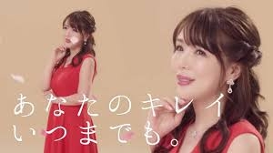 令和No.1キャバ嬢・ひめかが無加工動画で“ほうれい線ゼロ”陶器肌を賞賛され反応…「日々必死よ」明かした意外な悩み