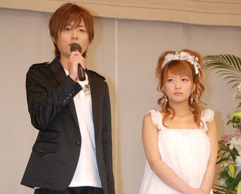 「身長差12cm」も…男性の方が背が低いのってどう！？《逆身長差》芸能人夫婦が幸せそうな理由