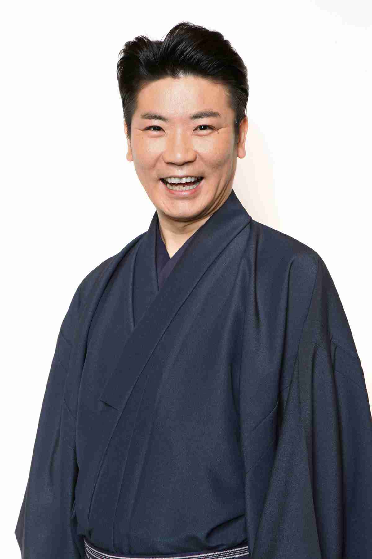 57歳・オモロー山下が結婚発表　相手は22歳年下「初老と人生を共にしてくれる聖母のような優しい方」