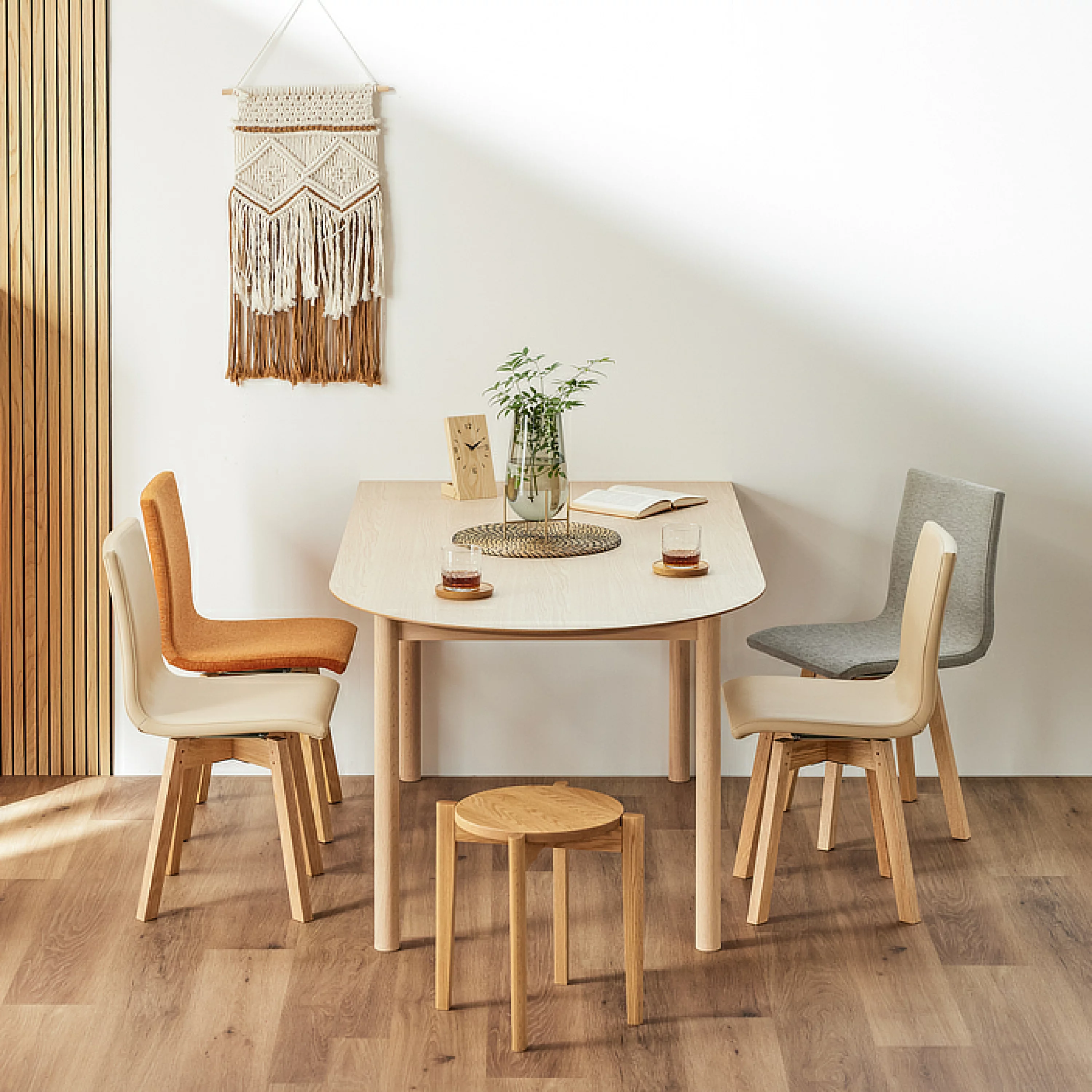 丸いダイニングテーブルってどうですか？