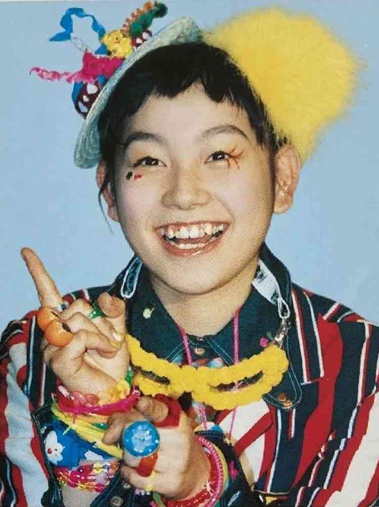 【ファッション】なぜ地味な色ばかりになったのでしょうか？