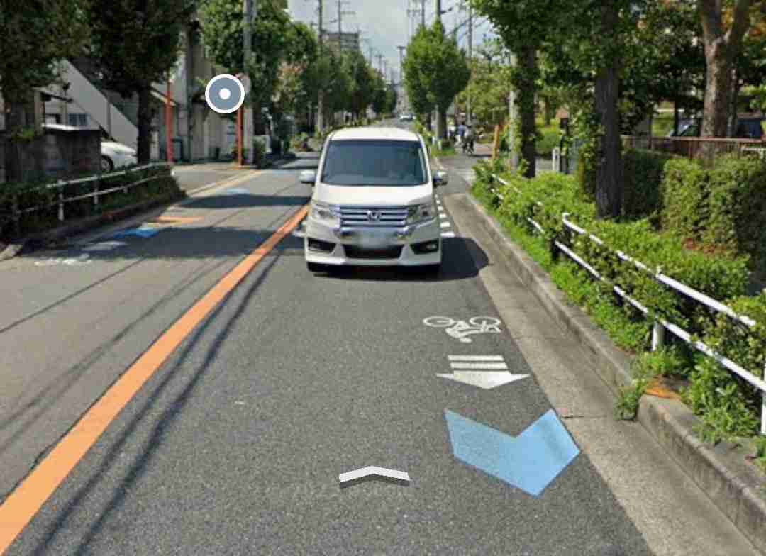 自転車で歩道を走っていたら「6000円の罰金になるよ」と言われました。本当に違反になるのでしょうか…？