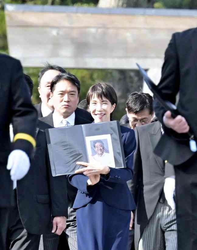 首相の答弁、実態と乖離　支部から個人へ6千万円超