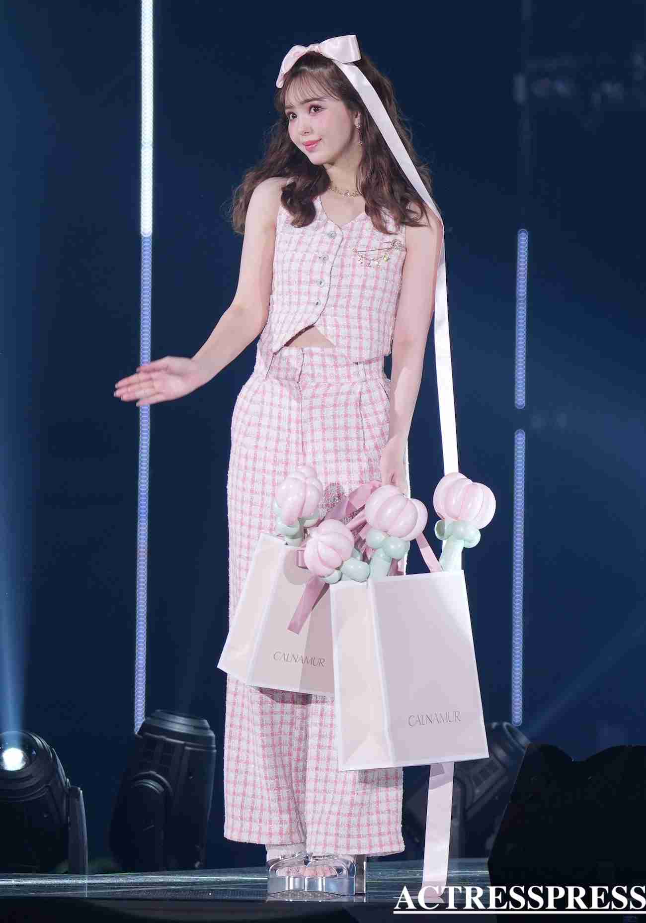 藤田ニコル　母との1週間海外旅行の旅費が驚がくの値段「飛行機代、ホテル代、ご飯代だけで700万円」