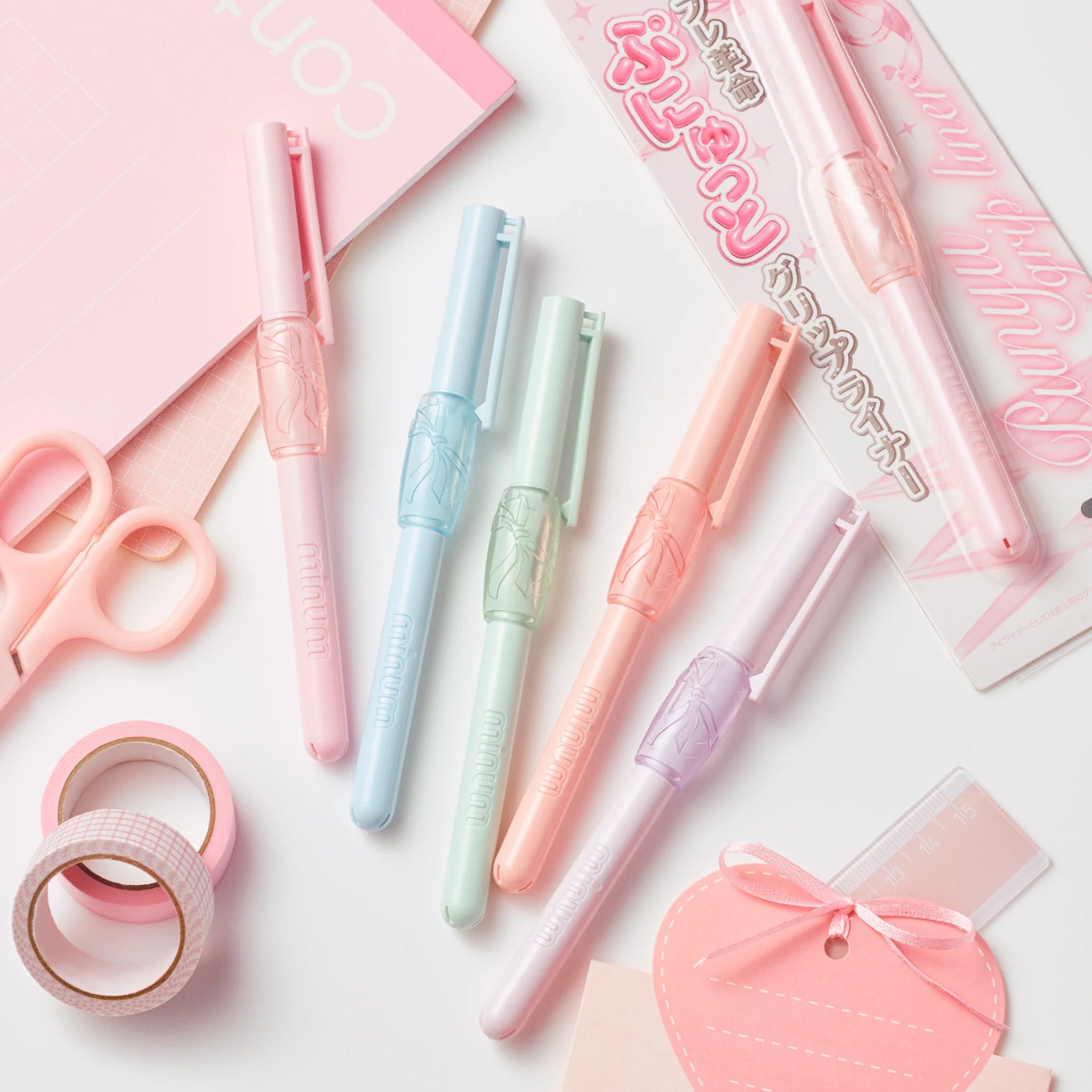 リキッドアイライナー