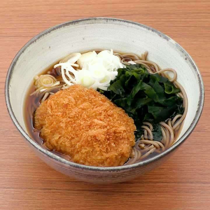 駅の立ち食いそば食べますか?