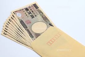 臨時収入10万円、何に使いますか？