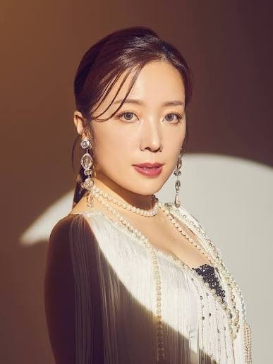 大沢あかねさん（40）ネットの“整形”指摘はむしろ「ありがたい」30代後半で目覚めた美容の楽しさ！｜VERY