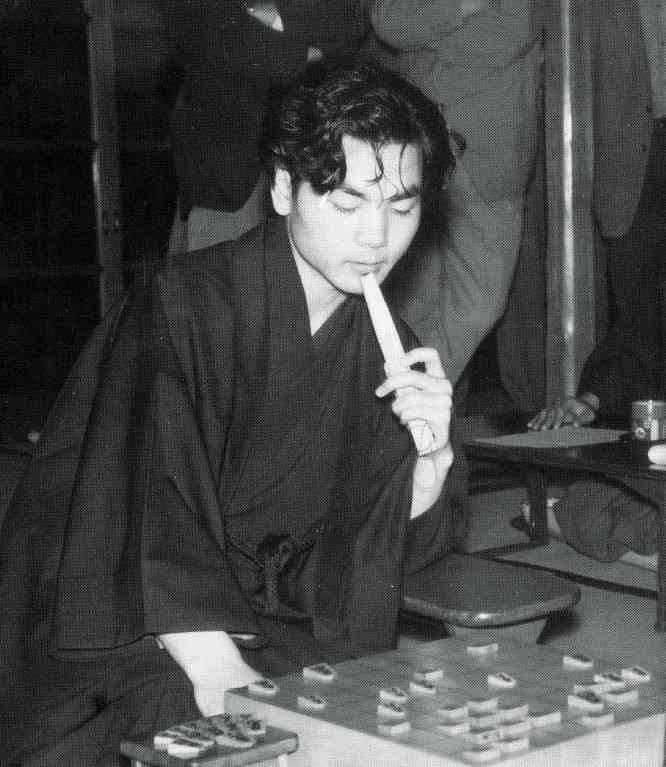 将棋界のレジェンド・加藤一二三さん、肺炎のため死去 86歳 “ひふみん”の愛称 現役棋士史上最年長を記録